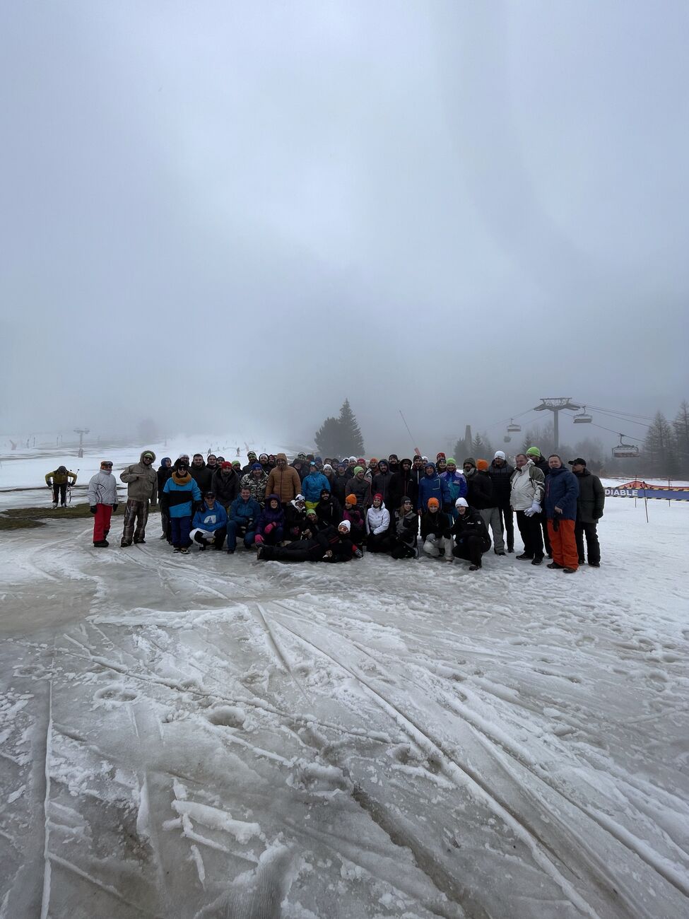 Photo de groupe sur la neige
